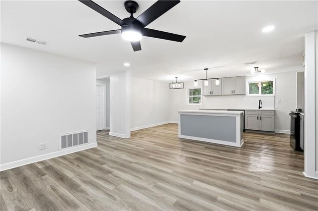 6155 Ann Avenue, Kansas City, KS 66102