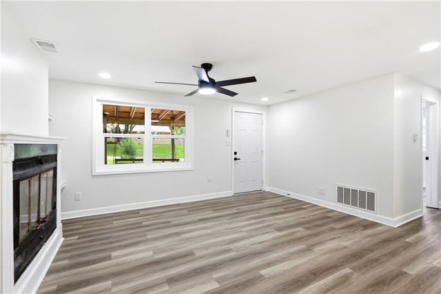 6155 Ann Avenue, Kansas City, KS 66102