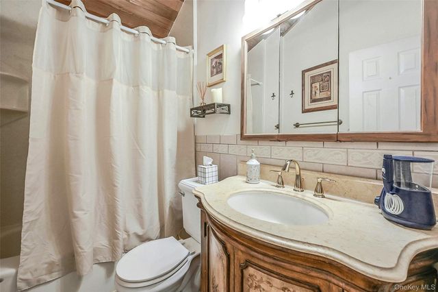 48 Adams Avenue, Sound Beach, NY 11789