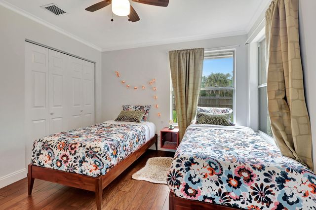 13805 Sheffield Street, Wellington, FL 33414