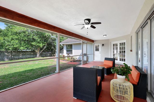 13805 Sheffield Street, Wellington, FL 33414