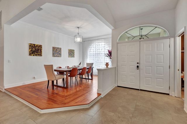 13805 Sheffield Street, Wellington, FL 33414
