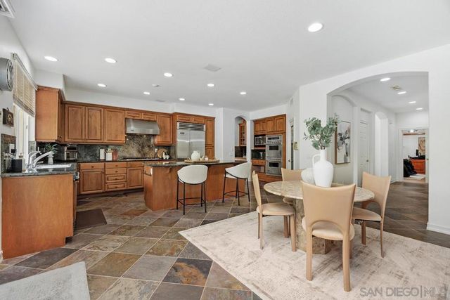 11766 Treadwell Dr, Poway, CA 92064