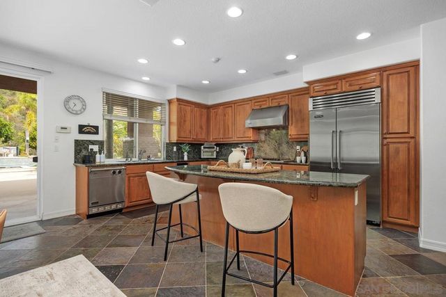 11766 Treadwell Dr, Poway, CA 92064