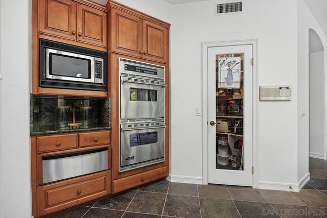 11766 Treadwell Dr, Poway, CA 92064