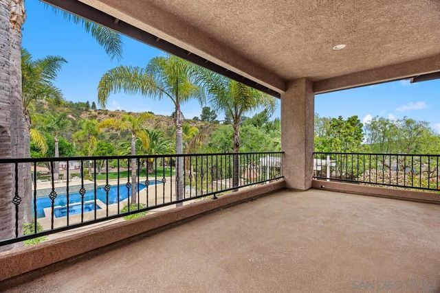 11766 Treadwell Dr, Poway, CA 92064