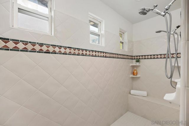 11766 Treadwell Dr, Poway, CA 92064