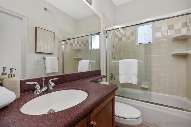 11766 Treadwell Dr, Poway, CA 92064