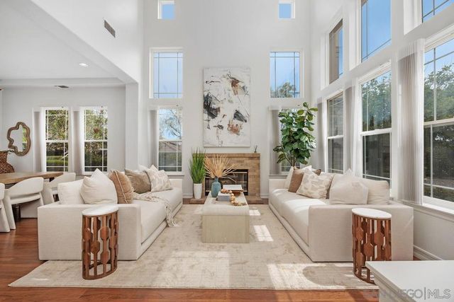 11766 Treadwell Dr, Poway, CA 92064