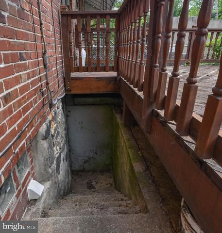 4639 HARCOURT RD, Baltimore, MD 21214