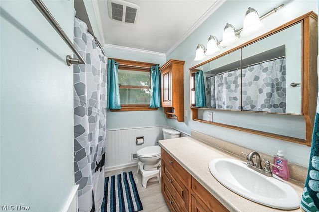 114 S Point Drive, Avon Lake, OH 44012