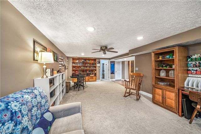 114 S Point Drive, Avon Lake, OH 44012