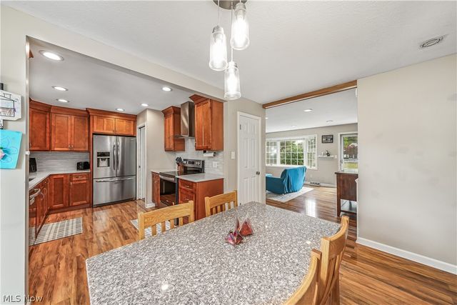 114 S Point Drive, Avon Lake, OH 44012