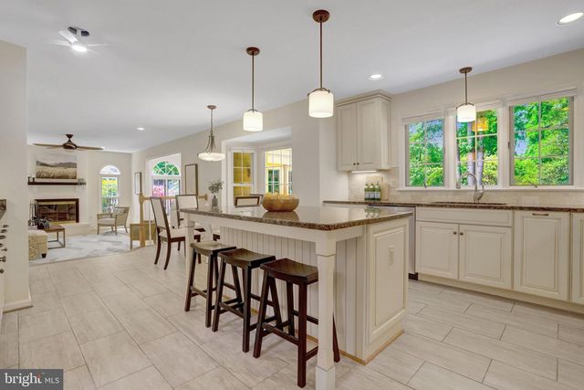 8203 MACK ST, Alexandria, VA 22308