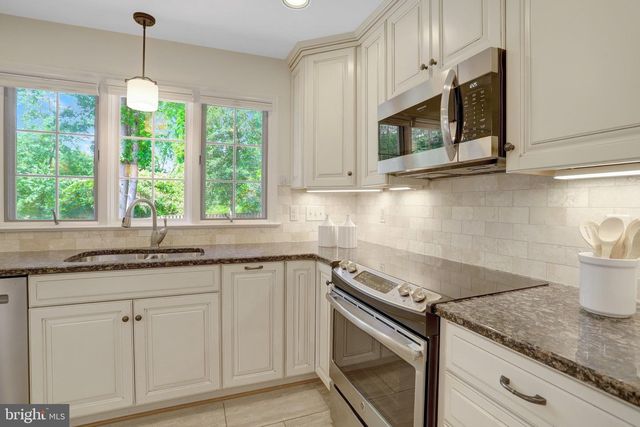 8203 MACK ST, Alexandria, VA 22308