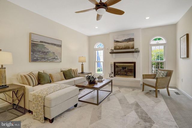 8203 MACK ST, Alexandria, VA 22308