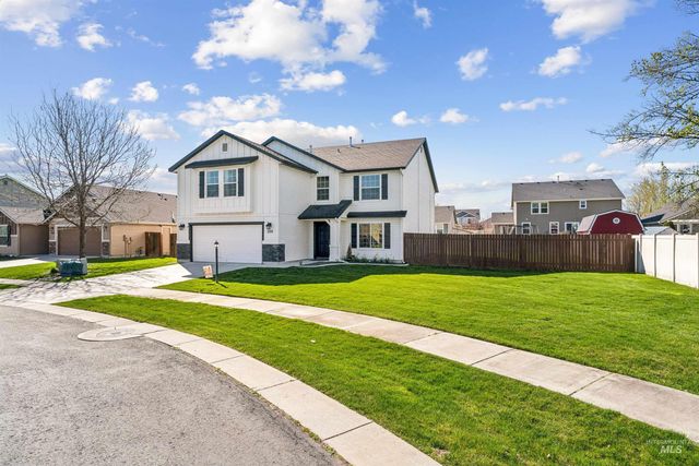 1028 N Star Bright Lane, Star, ID 83669