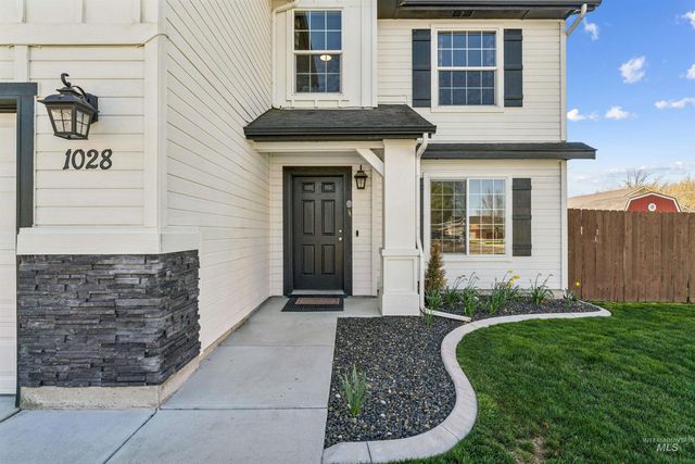 1028 N Star Bright Lane, Star, ID 83669
