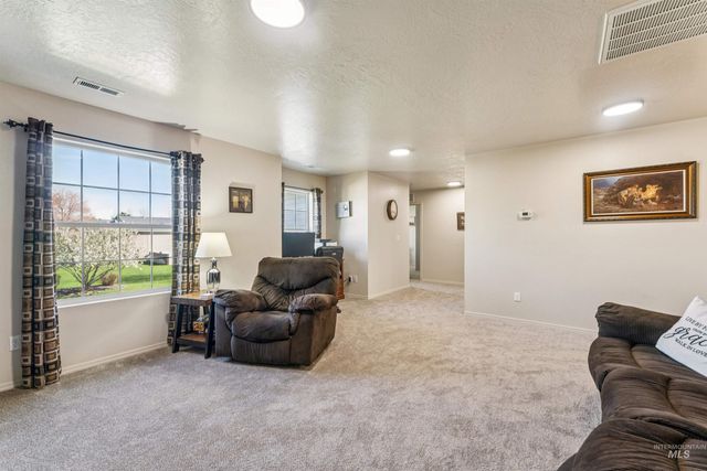 1028 N Star Bright Lane, Star, ID 83669