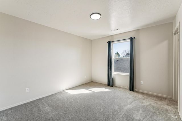 1028 N Star Bright Lane, Star, ID 83669