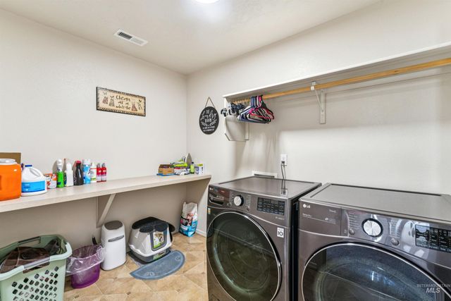 1028 N Star Bright Lane, Star, ID 83669