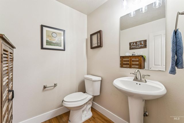 1028 N Star Bright Lane, Star, ID 83669