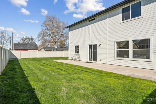 1028 N Star Bright Lane, Star, ID 83669