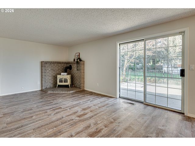 2012 Ne 193RD Ct, Vancouver, WA 98684