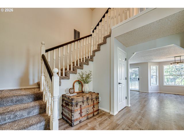 2012 Ne 193RD Ct, Vancouver, WA 98684