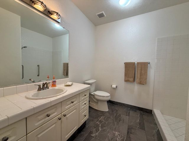 3659 Saint Andrews Dr, Stockton, CA 95219