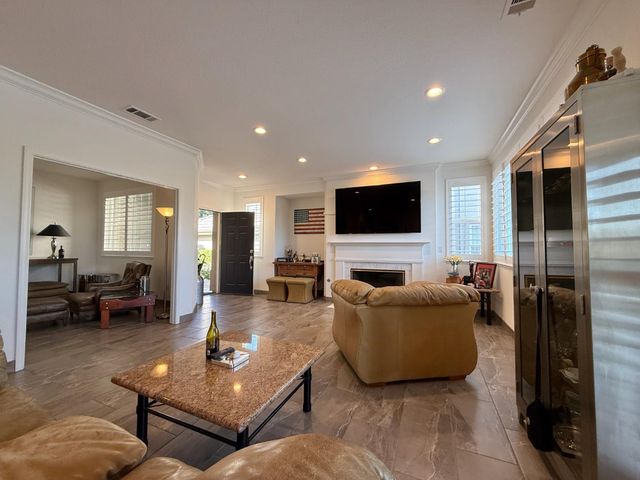 3659 Saint Andrews Dr, Stockton, CA 95219