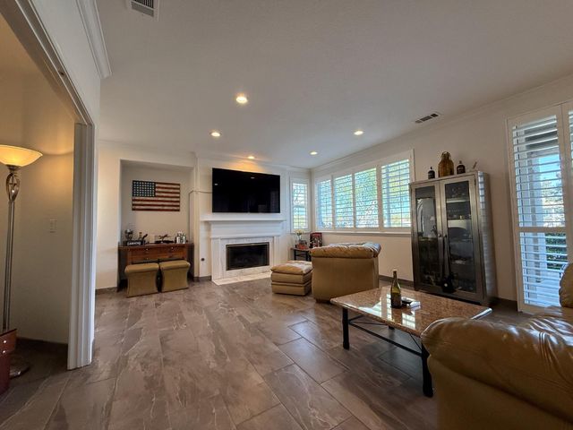 3659 Saint Andrews Dr, Stockton, CA 95219