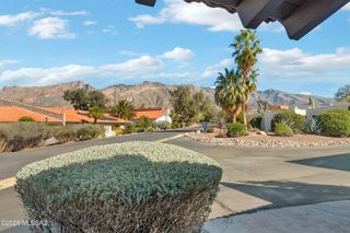 5902 N Placita Del Conde, Tucson, AZ 85718