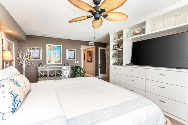 736 ISLAND WAY 804, Clearwater, FL 33767