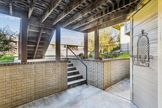 13209 E Bridlewood Ct, Wichita, KS 67230