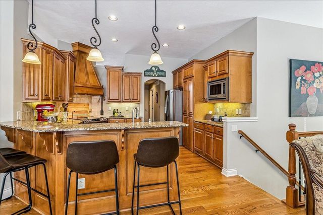 13209 E Bridlewood Ct, Wichita, KS 67230