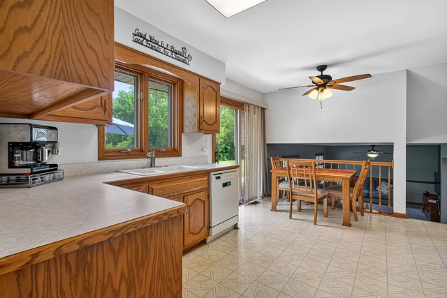 717 Naoma Drive, Crete, IL 60417