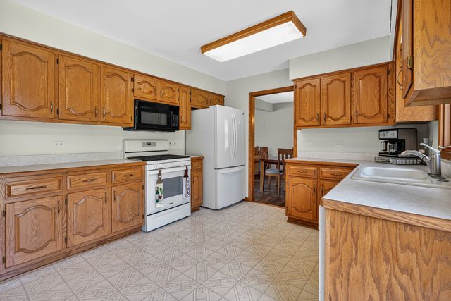 717 Naoma Drive, Crete, IL 60417