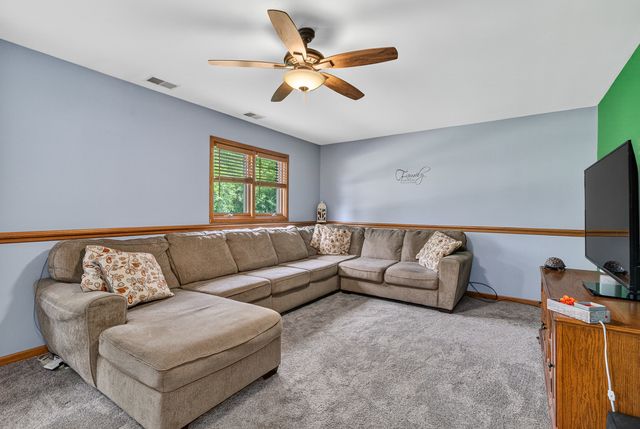 717 Naoma Drive, Crete, IL 60417