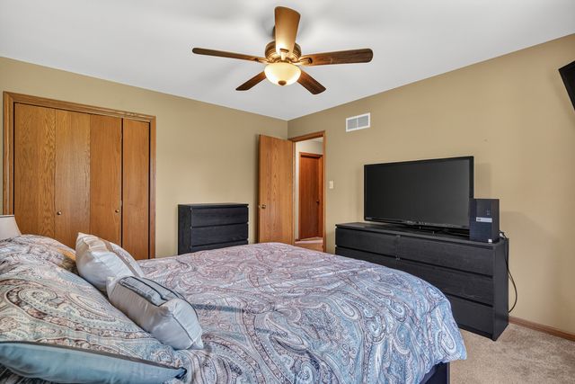 717 Naoma Drive, Crete, IL 60417