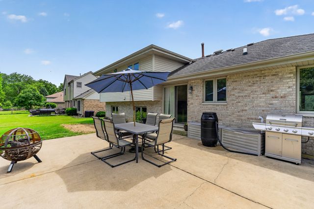 717 Naoma Drive, Crete, IL 60417
