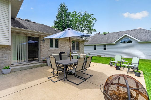717 Naoma Drive, Crete, IL 60417