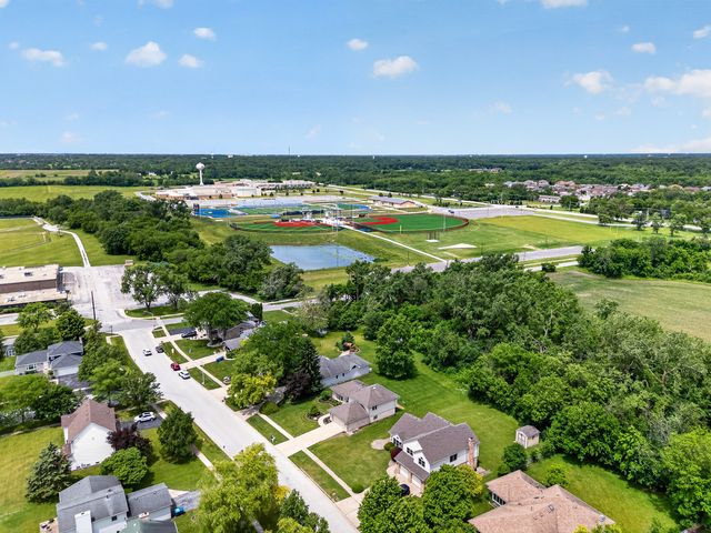 717 Naoma Drive, Crete, IL 60417