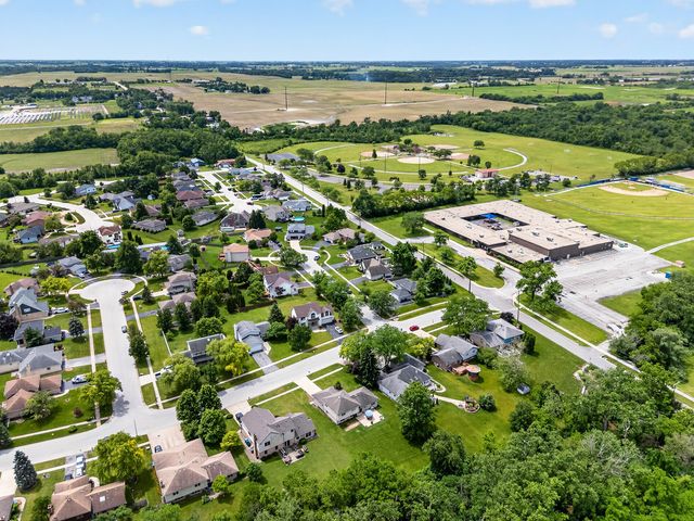 717 Naoma Drive, Crete, IL 60417