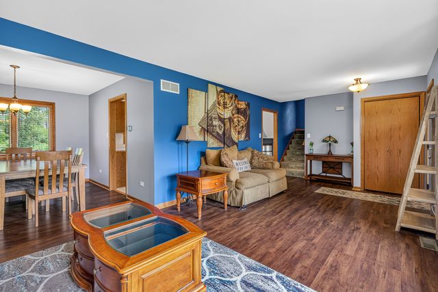 717 Naoma Drive, Crete, IL 60417