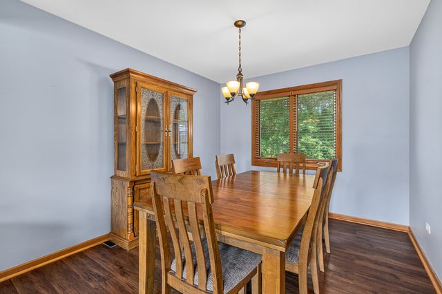 717 Naoma Drive, Crete, IL 60417