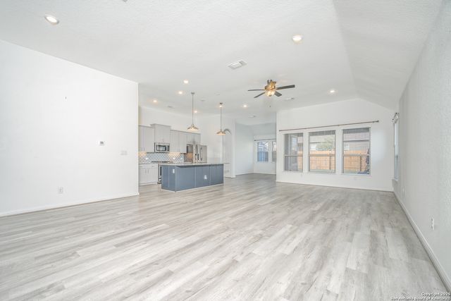 4919 Village Park, Schertz, TX 78124