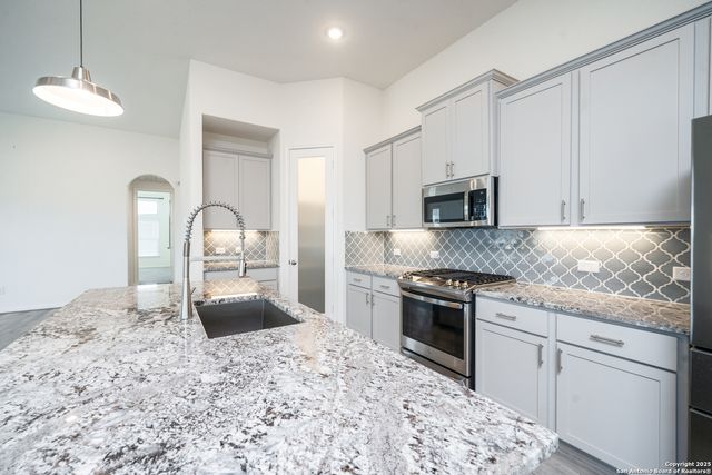 4919 Village Park, Schertz, TX 78124