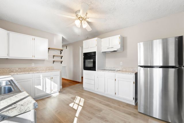 6914 Robinson Drive, Chattanooga, TN 37421