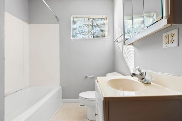 6914 Robinson Drive, Chattanooga, TN 37421